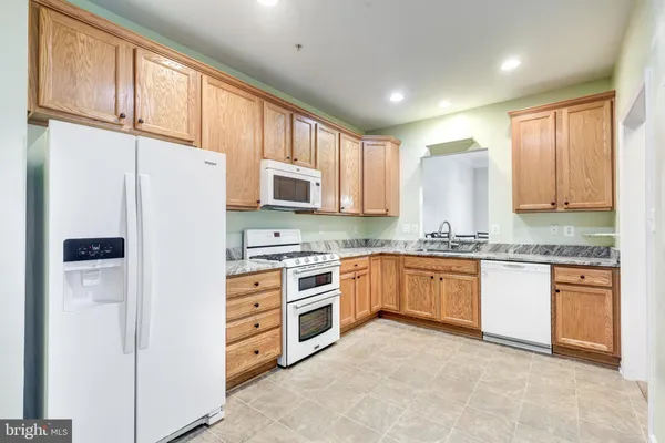 $330,000 | 154 Saddletop Drive, Unit 355, Taneytown, MD 21787