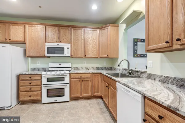 $330,000 | 154 Saddletop Drive, Unit 355, Taneytown, MD 21787