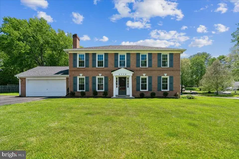 $865,000 | 4716 Sunflower Drive, Rockville, MD 20853