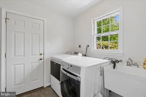 $865,000 | 4716 Sunflower Drive, Rockville, MD 20853