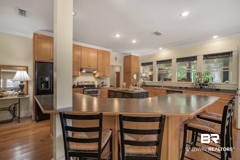 7 Confederate Point Daphne, AL 36527 - Photo 10 of 48 Kitchen