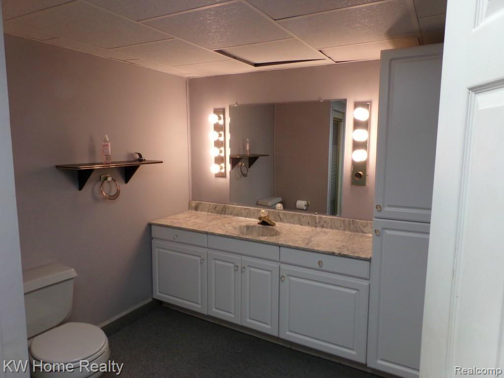 3081 Burlington Court Rochester, MI 48306 - Photo 37 of 40
