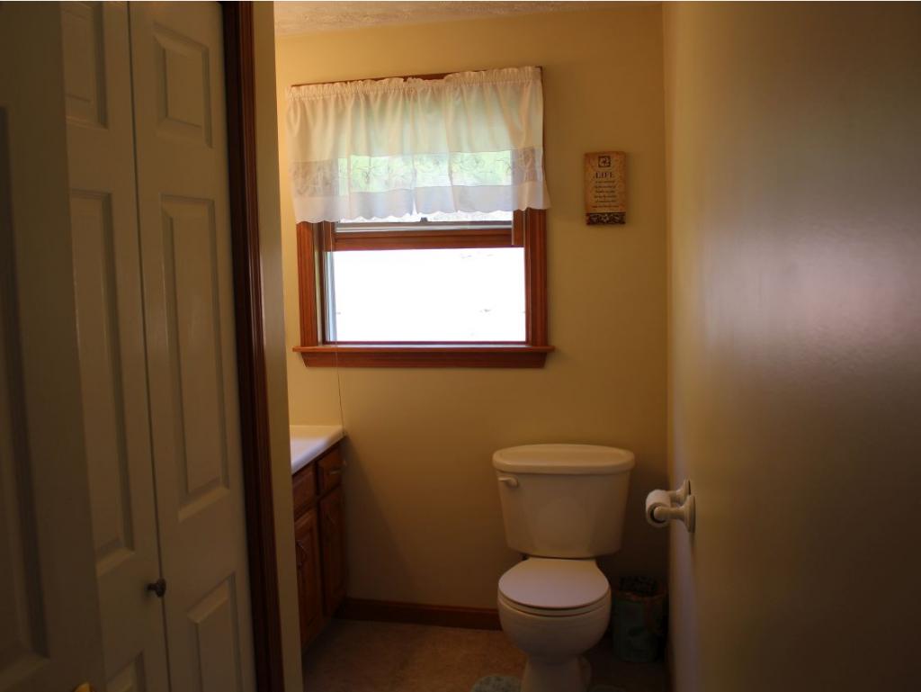 85 Sharon Road New Ipswich, NH 03071 - Photo 15 of 34