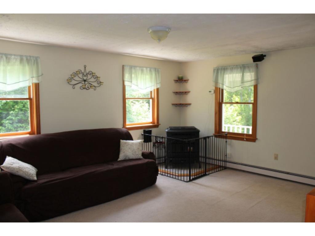 85 Sharon Road New Ipswich, NH 03071 - Photo 19 of 34