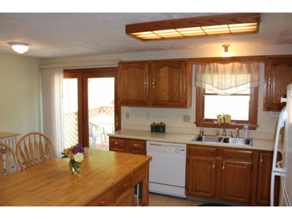 85 Sharon Road New Ipswich, NH 03071 - Photo 10 of 34