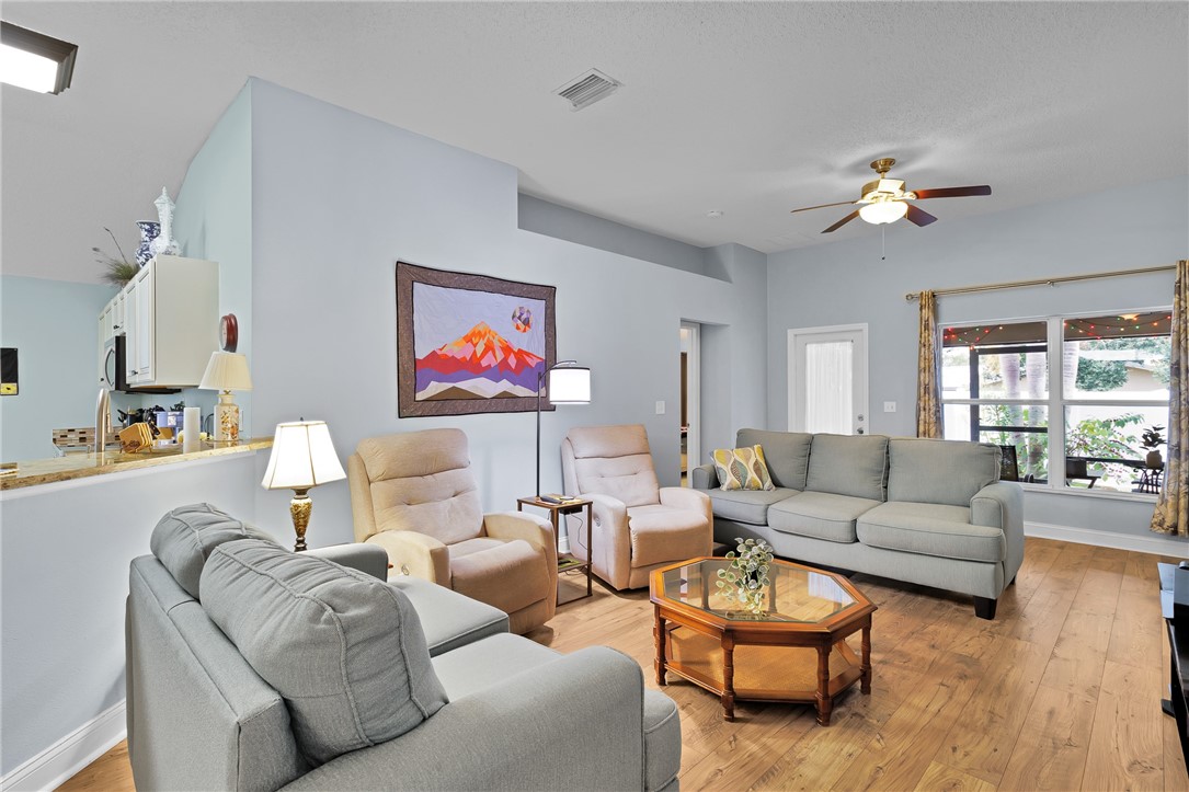 402 Toledo Street Sebastian, FL 32958 - Photo 4 of 36
