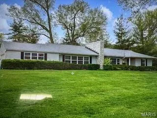 $595,000 | 31 South Tealwood Drive, St. Louis, MO 63141