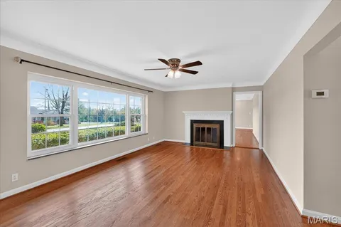 $595,000 | 31 South Tealwood Drive, St. Louis, MO 63141