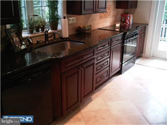 125 Antietam Road Cherry Hill, NJ 08034 - Photo 3 of 12 Kitchen