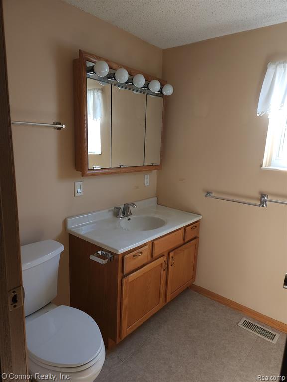 3333 Ravenswood Road, Unit 36 Marysville, MI 48040 - Photo 15 of 20 Gallery Image 15