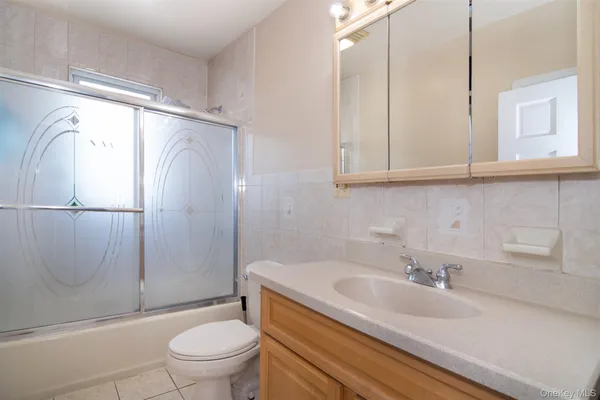 $929,000 | 17 Lake Avenue, Yonkers, NY 10701