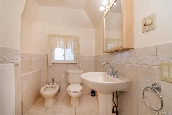 $929,000 | 17 Lake Avenue, Yonkers, NY 10701