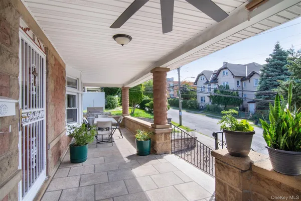 $929,000 | 17 Lake Avenue, Yonkers, NY 10701