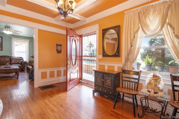 $929,000 | 17 Lake Avenue, Yonkers, NY 10701