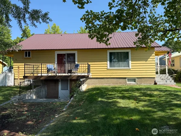 $344,000 | 18 Cherry Avenue West, Omak, WA 98841
