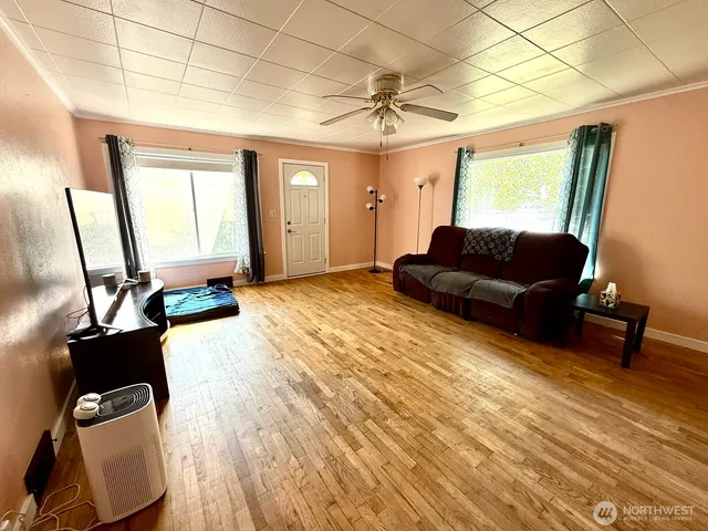 $349,000 | 18 Cherry Avenue West, Omak, WA 98841