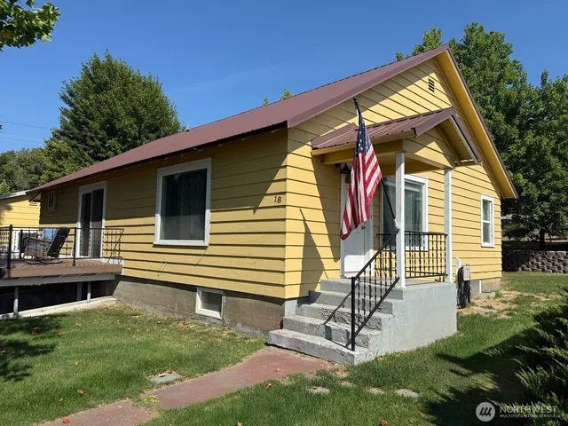 $349,000 | 18 Cherry Avenue West, Omak, WA 98841