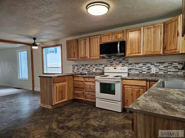$295,000 | 445 West 19th Street, Idaho Falls, ID 83402
