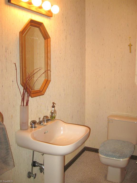 8301 Mccrory Road Stokesdale, NC 27357 - Photo 15 of 30 Main Level Powder Room