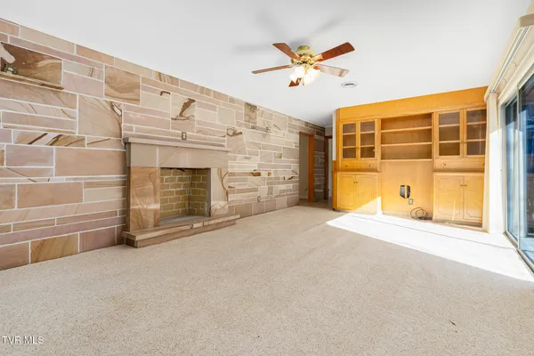 $2,500 | 203 Pawnee Street, Johnson City, TN 37604