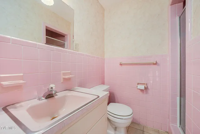 $2,750 | 203 Pawnee Street, Johnson City, TN 37604