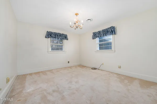 $2,500 | 203 Pawnee Street, Johnson City, TN 37604