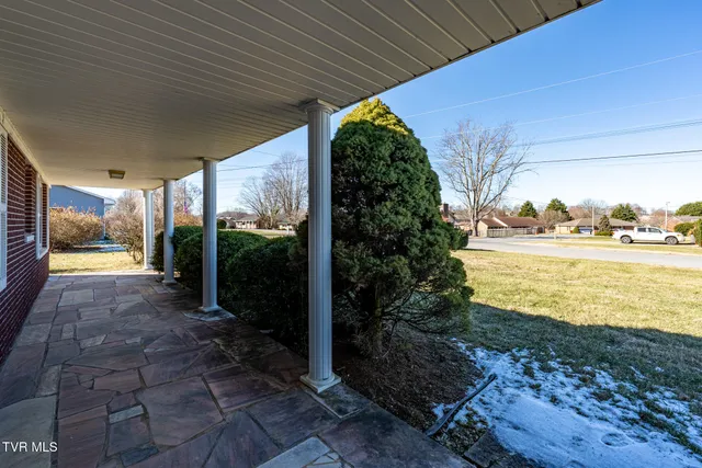 $2,750 | 203 Pawnee Street, Johnson City, TN 37604