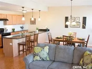 $1,900 | 714 North Townsend Street, Unit 3B, Syracuse, NY 13203