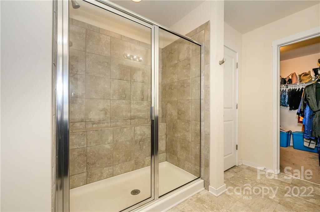 4626 Gibbons Link Road Charlotte, NC 28269 - Photo 16 of 20 a bathroom with a shower