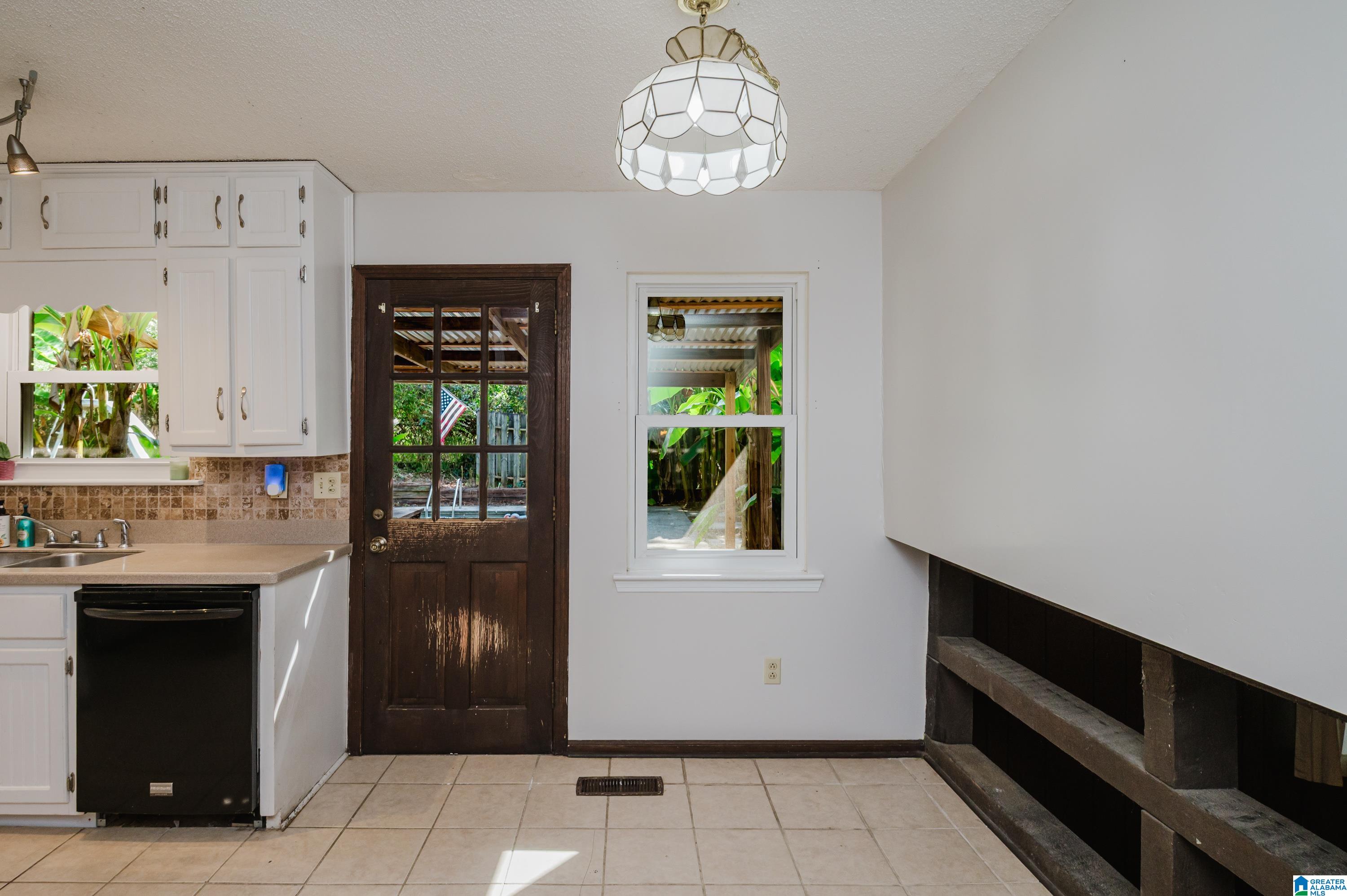 1807 Apache Way Alabaster, AL 35007 - Photo 25 of 51