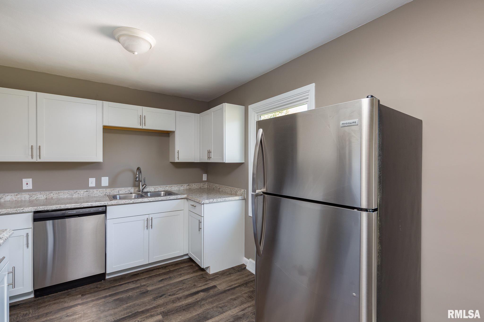 212 5th Street Colona, IL 61241 - Photo 6 of 29 Gallery Image 6
