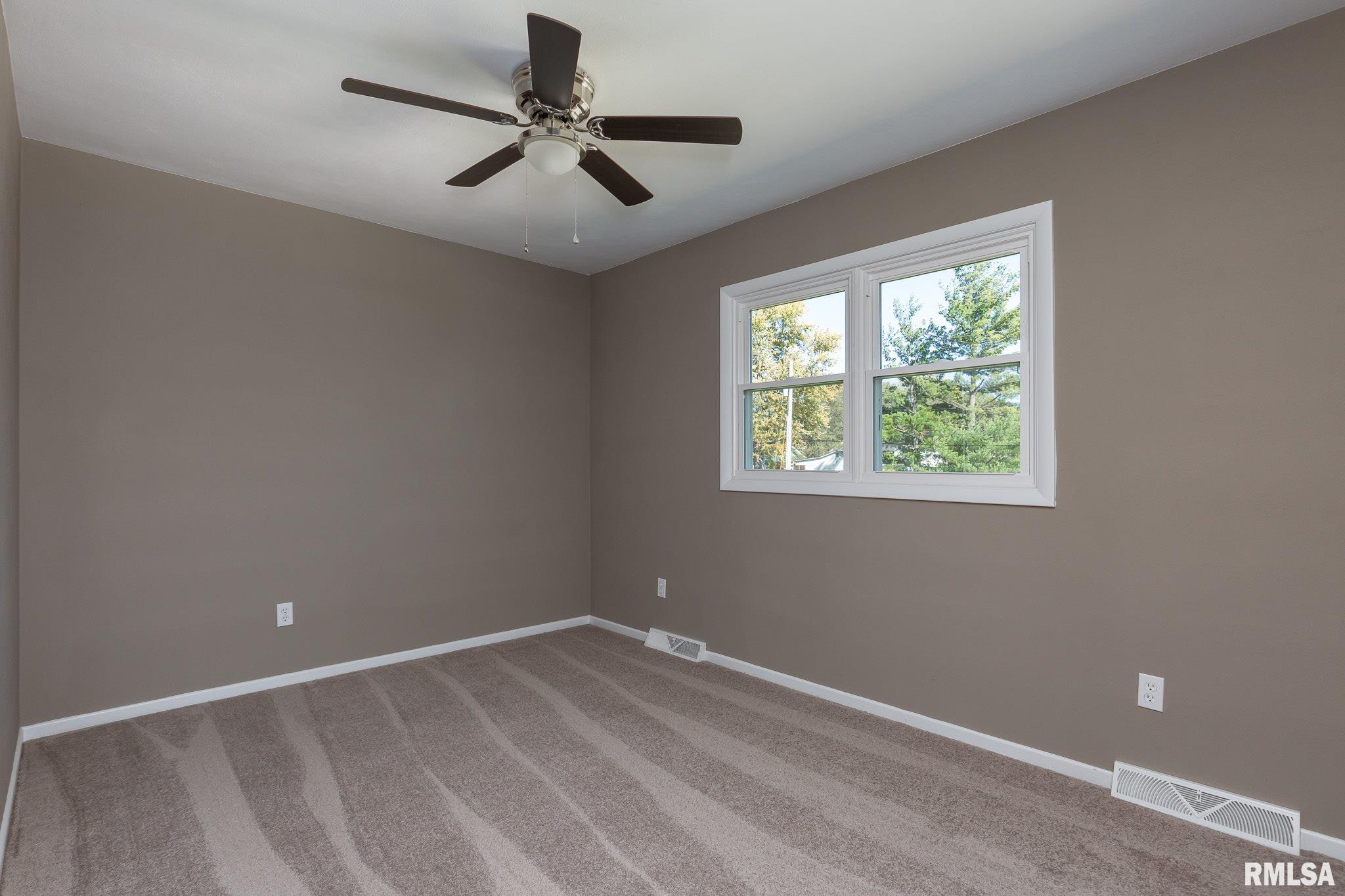 212 5th Street Colona, IL 61241 - Photo 10 of 29 Gallery Image 10