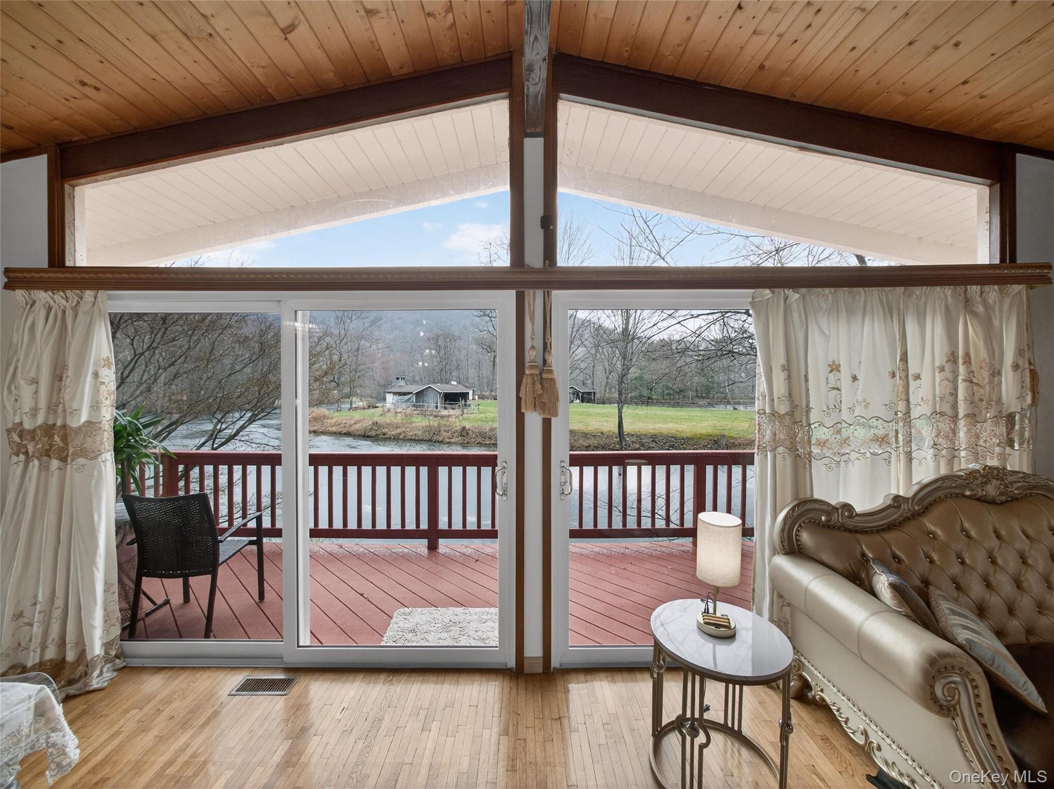 810 Haverstraw Road Suffern, NY 10901 - Photo 13 of 49