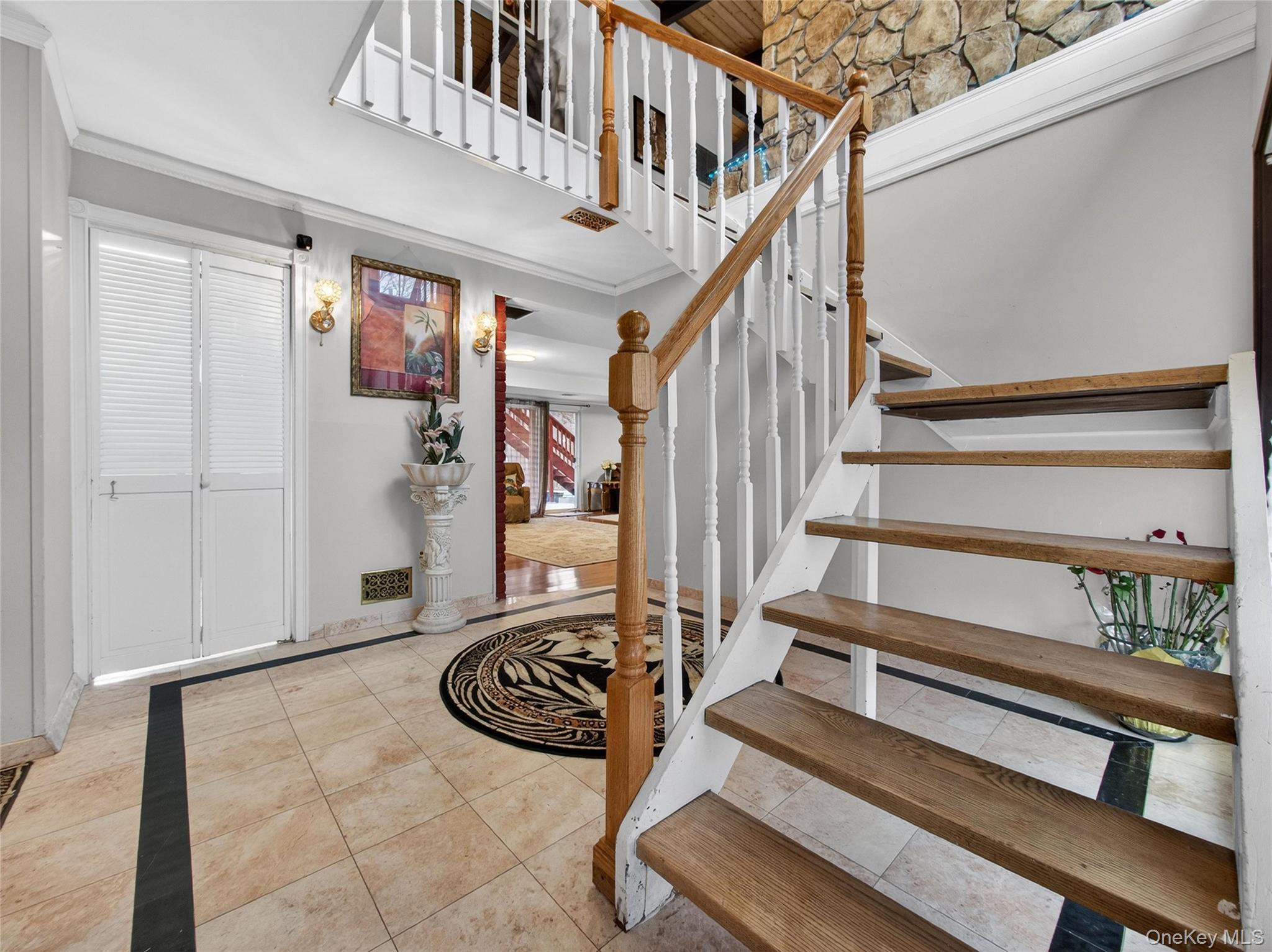 810 Haverstraw Road Suffern, NY 10901 - Photo 3 of 49