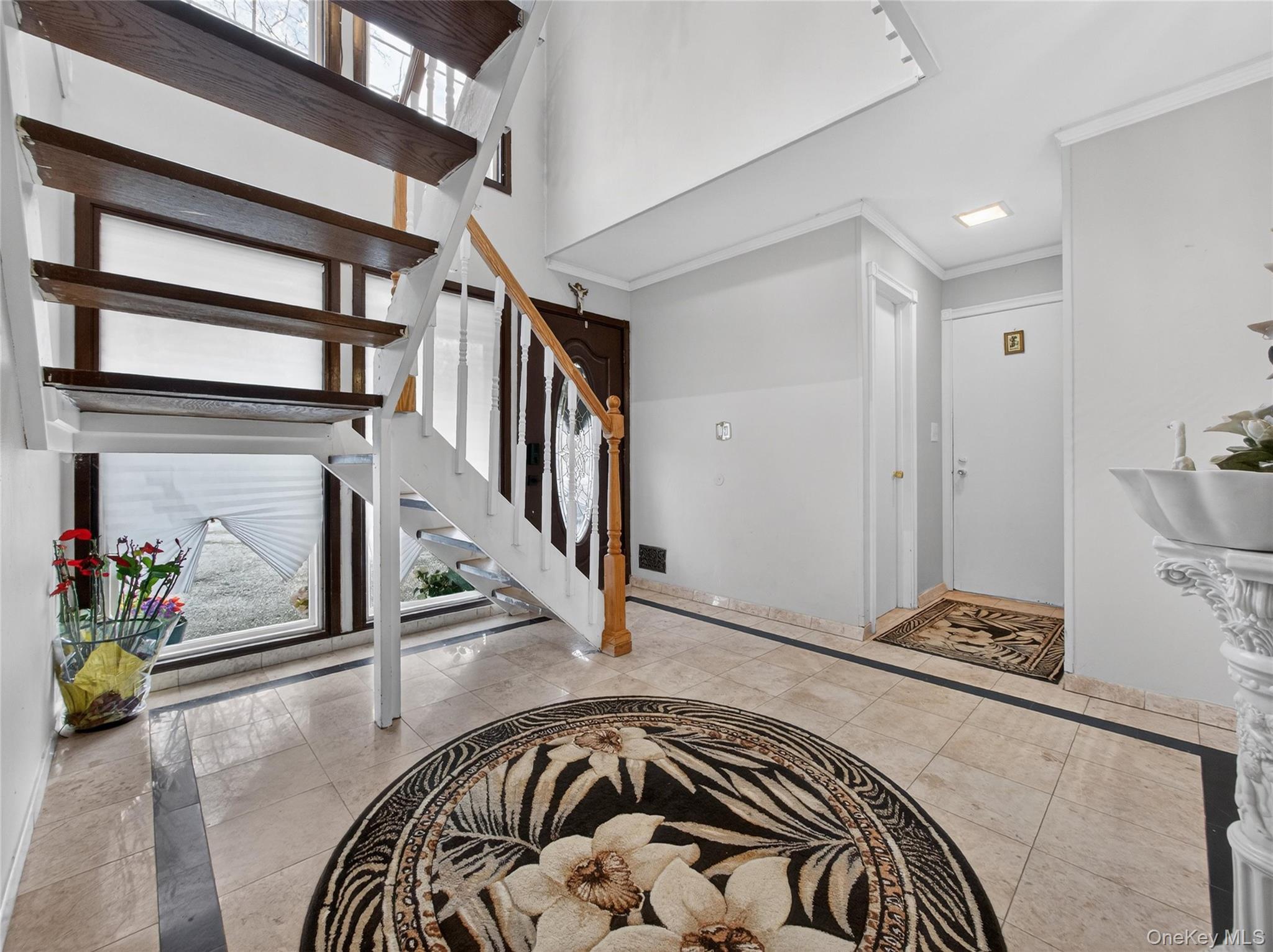 810 Haverstraw Road Suffern, NY 10901 - Photo 4 of 49