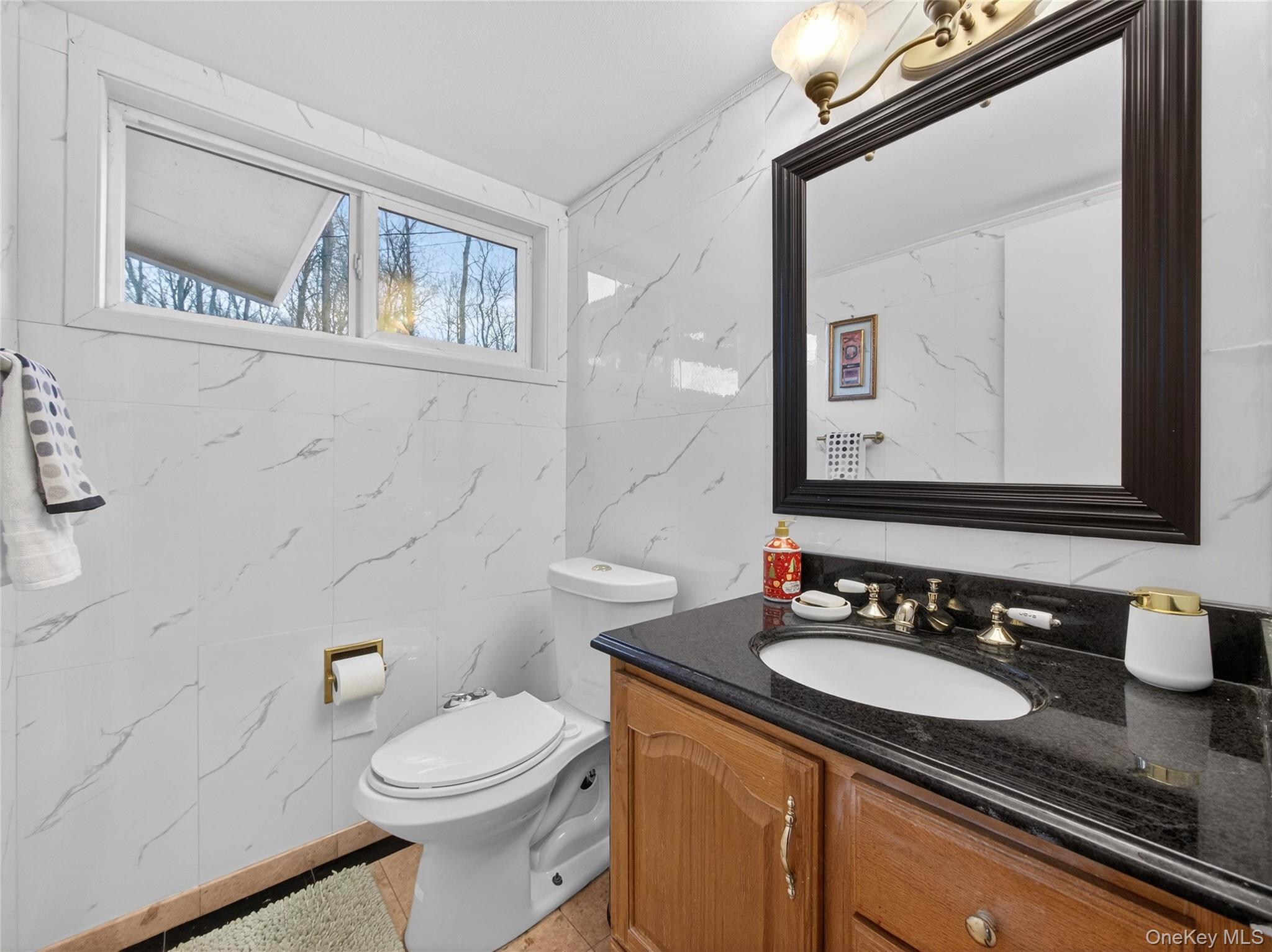 810 Haverstraw Road Suffern, NY 10901 - Photo 5 of 49