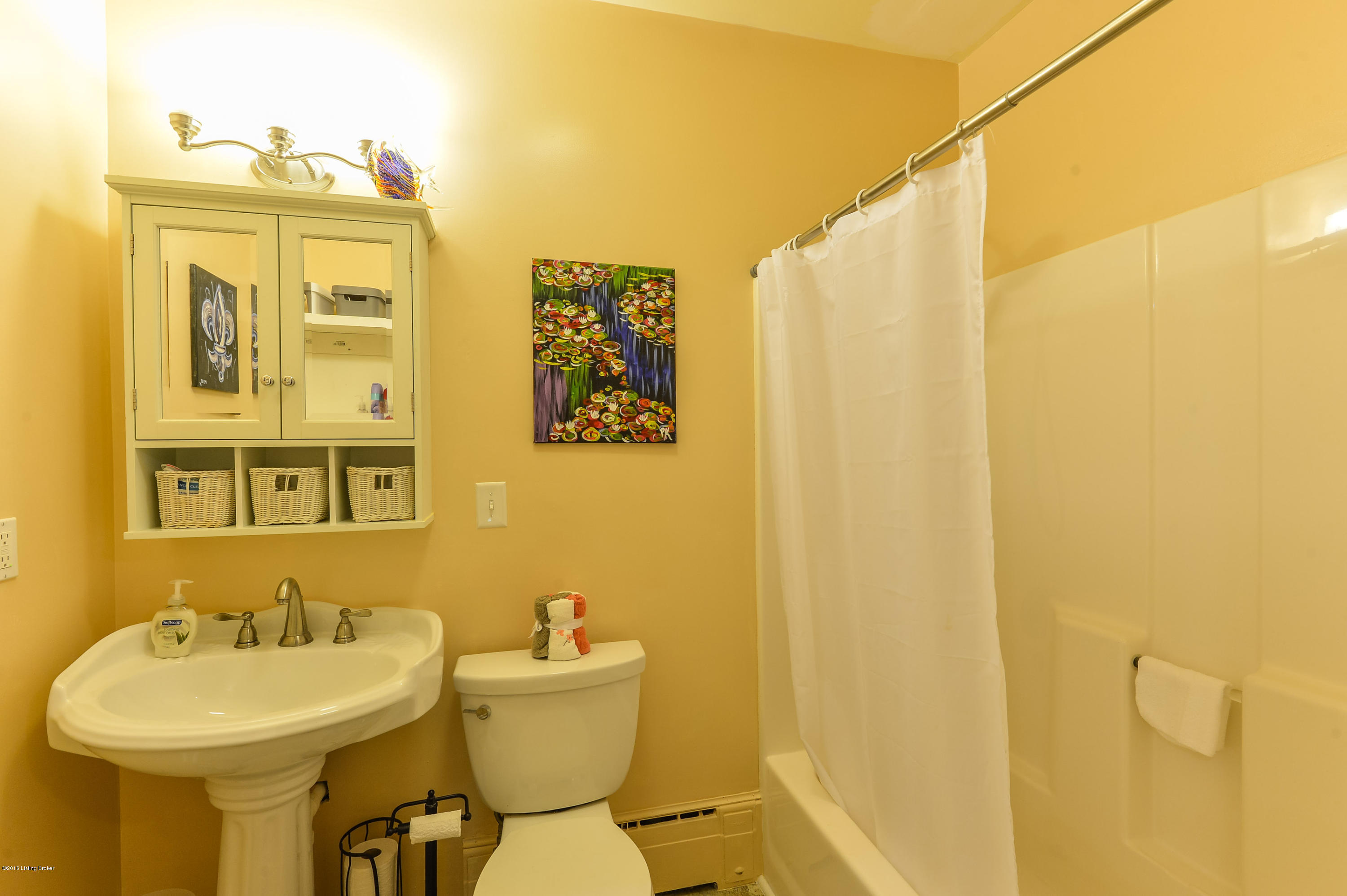 7401 Boxwood Road Louisville, KY 40222 - Photo 23 of 47 32 LSIR 20160720