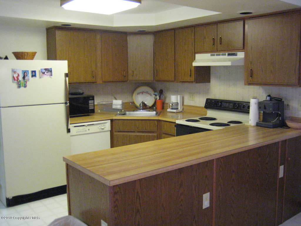 165 Tower Road Albrightsville, PA 18210 - Photo 9 of 20 kitchen