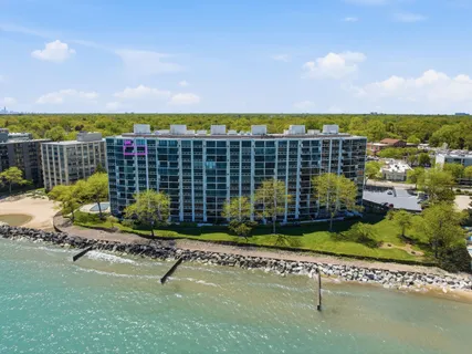 $825,000 | 1500 Sheridan Road, Unit 9K, Wilmette, IL 60091