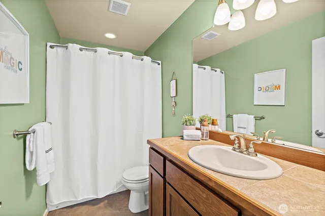 $1,500,000 | 8812 Norman Avenue Southeast, Snoqualmie, WA 98065