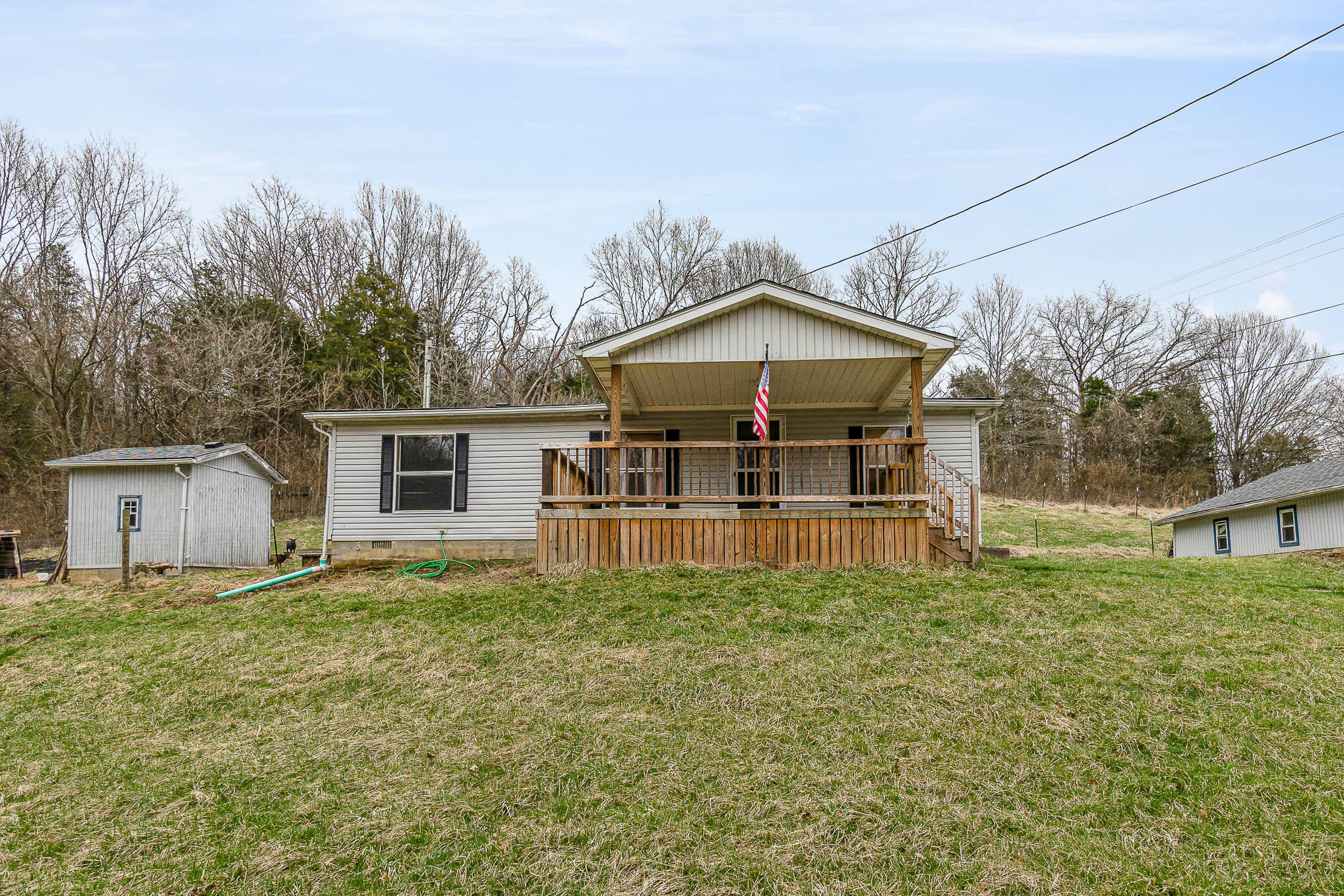 100 Raisor Lane Warsaw, KY 41095 - Photo 1 of 22 Gallery Image 1