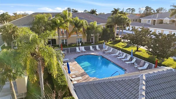 view of a house with a swimming pool