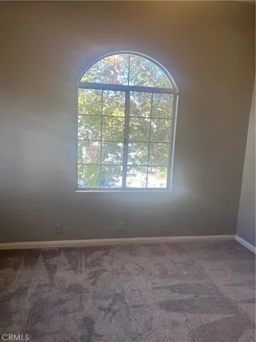 an empty room with a empty space