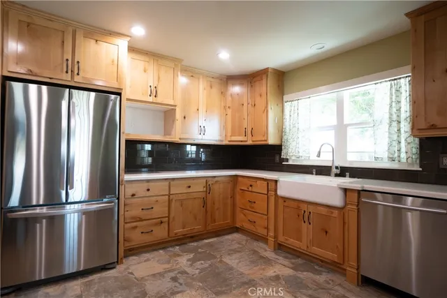 $699,990 | 14700 Heritage Way, Oro Grande, CA 92368