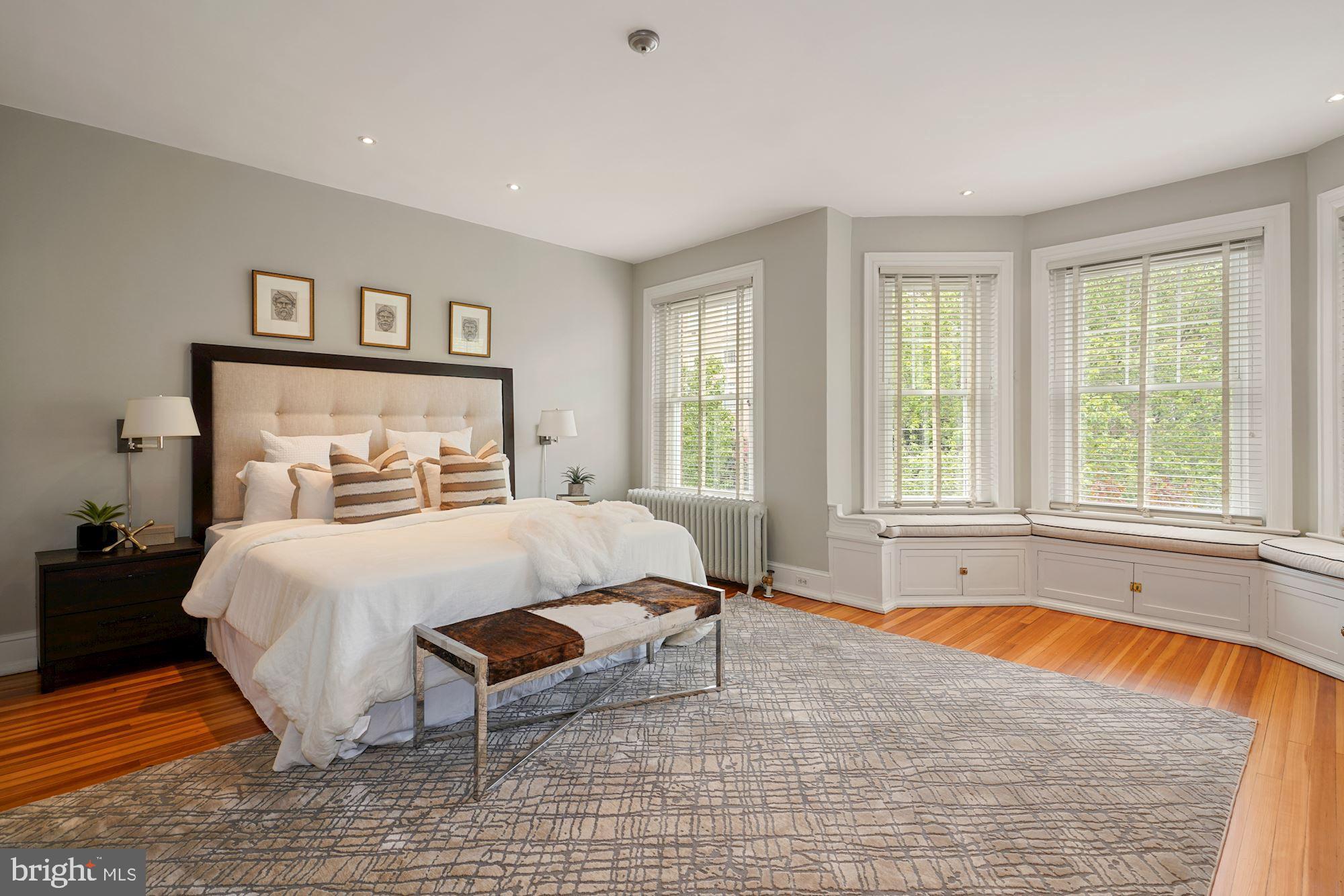 1858 Kalorama Road Northwest Washington, DC 20009 - Photo 36 of 113 Primary Bedroom