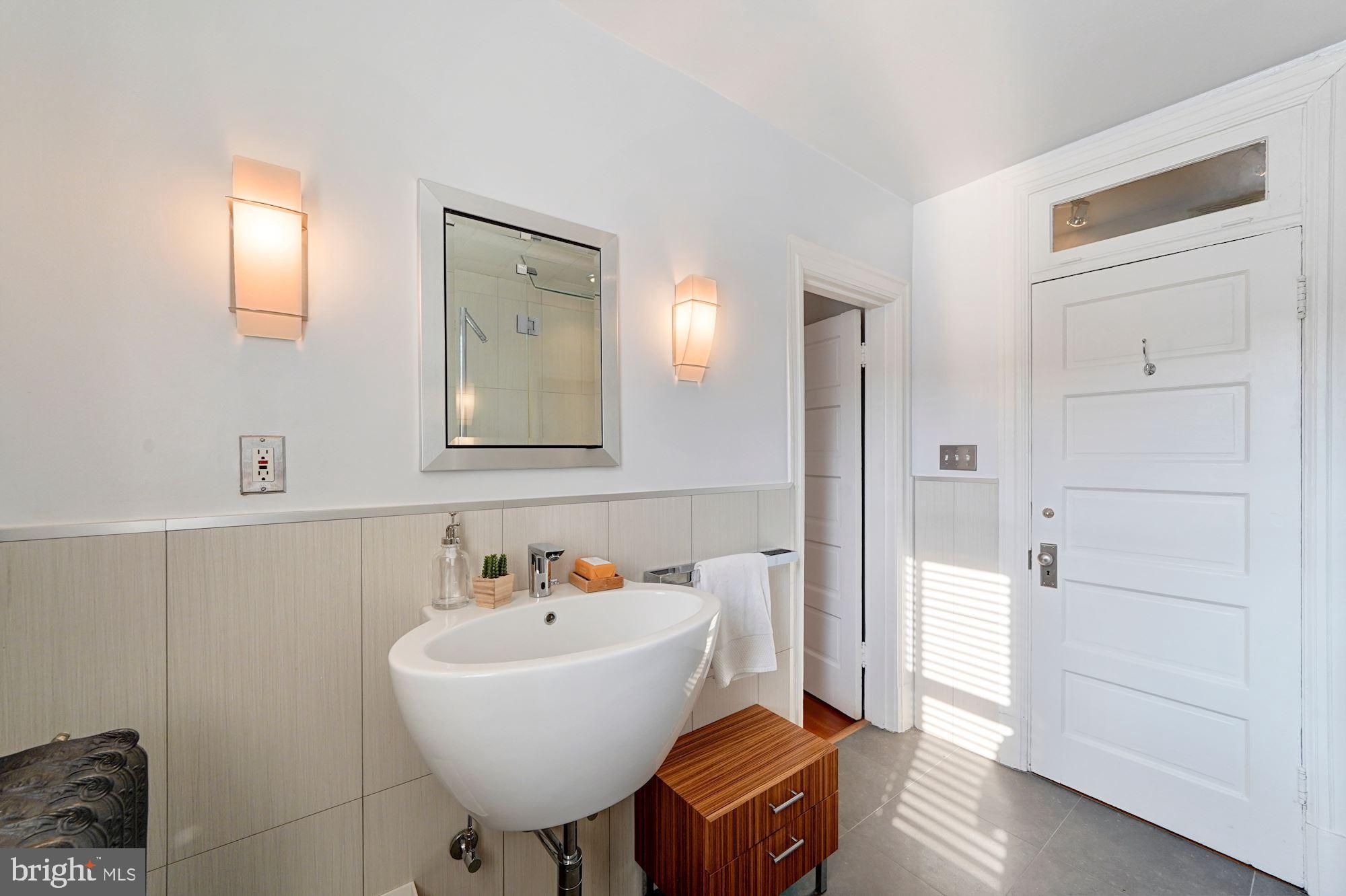 1858 Kalorama Road Northwest Washington, DC 20009 - Photo 66 of 113 Second Full Bath