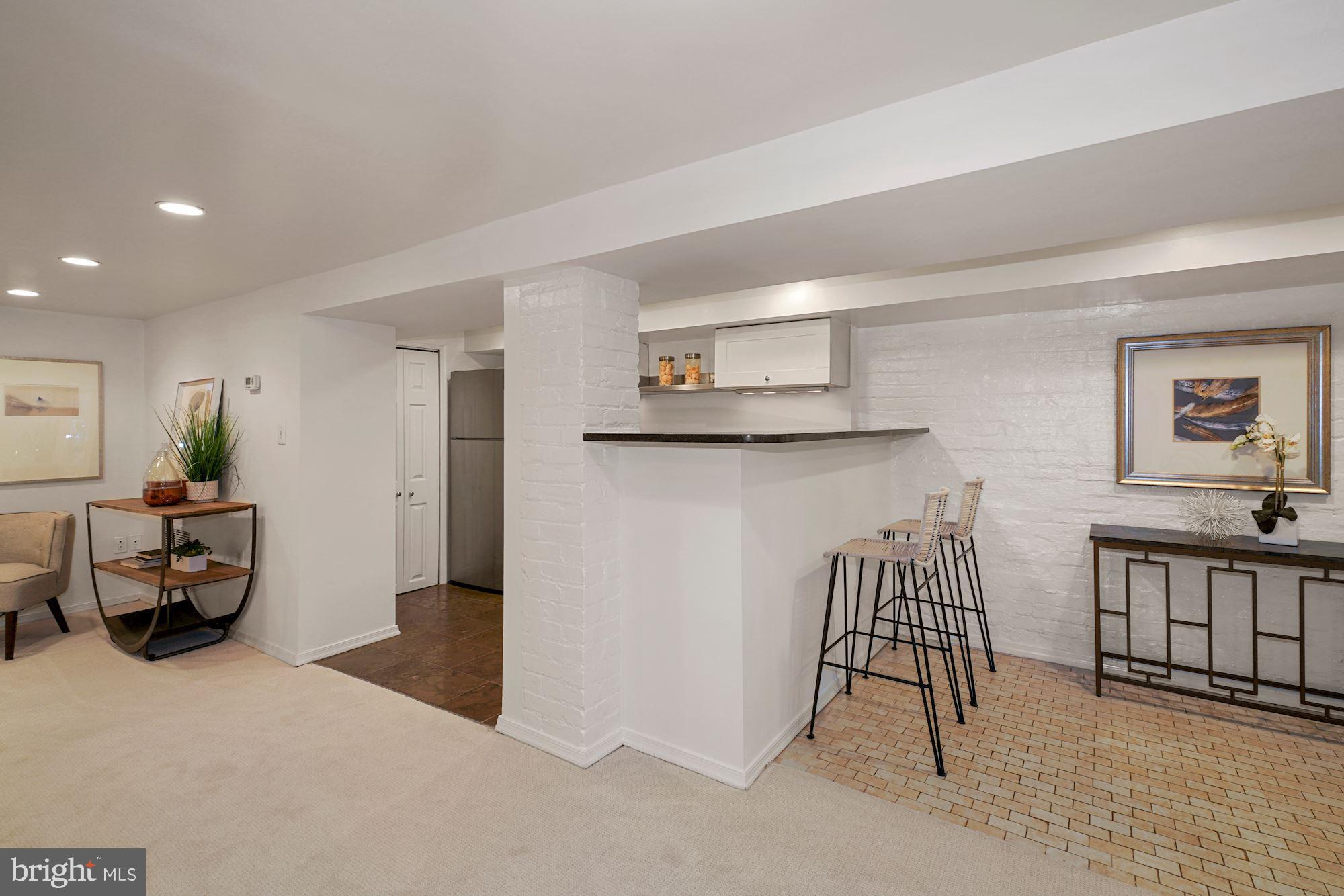 1858 Kalorama Road Northwest Washington, DC 20009 - Photo 79 of 113 Foyer