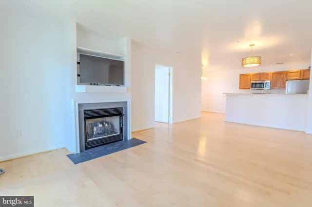 $2,450 | 2015 Governor Thomas Bladen Way, Unit 104, Annapolis, MD 21401