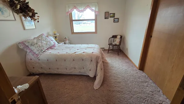 $249,900 | 102 Thill Drive East, Rose Creek, MN 55970