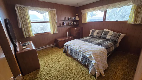 $249,900 | 102 Thill Drive East, Rose Creek, MN 55970